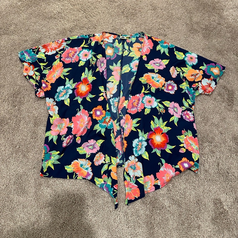 Roxy floral kimono